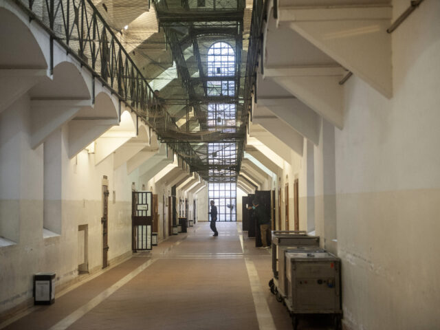 Uno scatto all'interno della Casa circondariale di Regina Coeli a Roma (Foto di Alberto Cristofari/Contrasto).