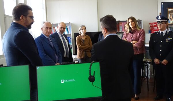 Un momento del sopralluogo inaugurale dell'aula universitaria digitalizzata di Rebibbia Nuovo complesso.